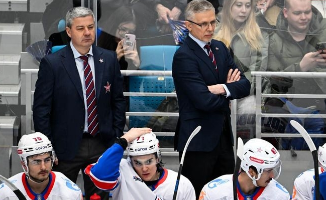 Леонид Тамбиев и Игорь Ларионов неплохо руководят СКА вместе. Фото: соцсети