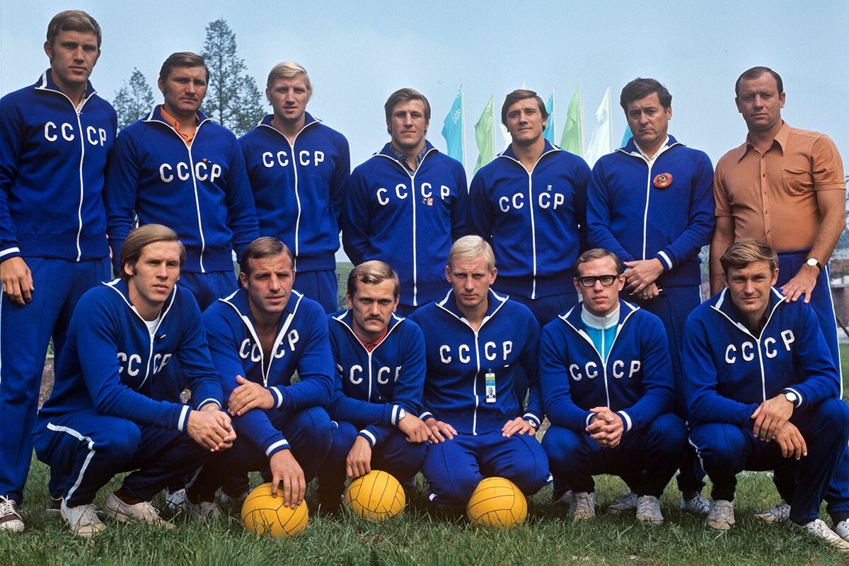 Спортивный костюм «олимпийка» — синий, с белыми лампасами