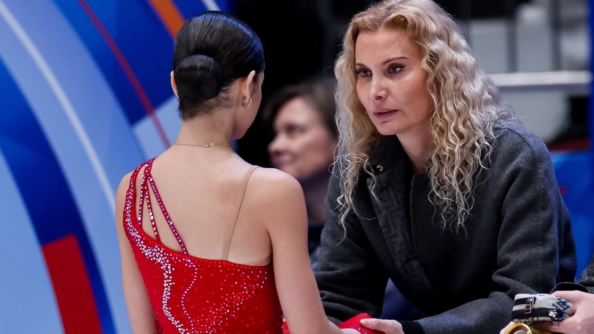    Аделия Петросян и Этери Тутберидзе.Дарья Исаева