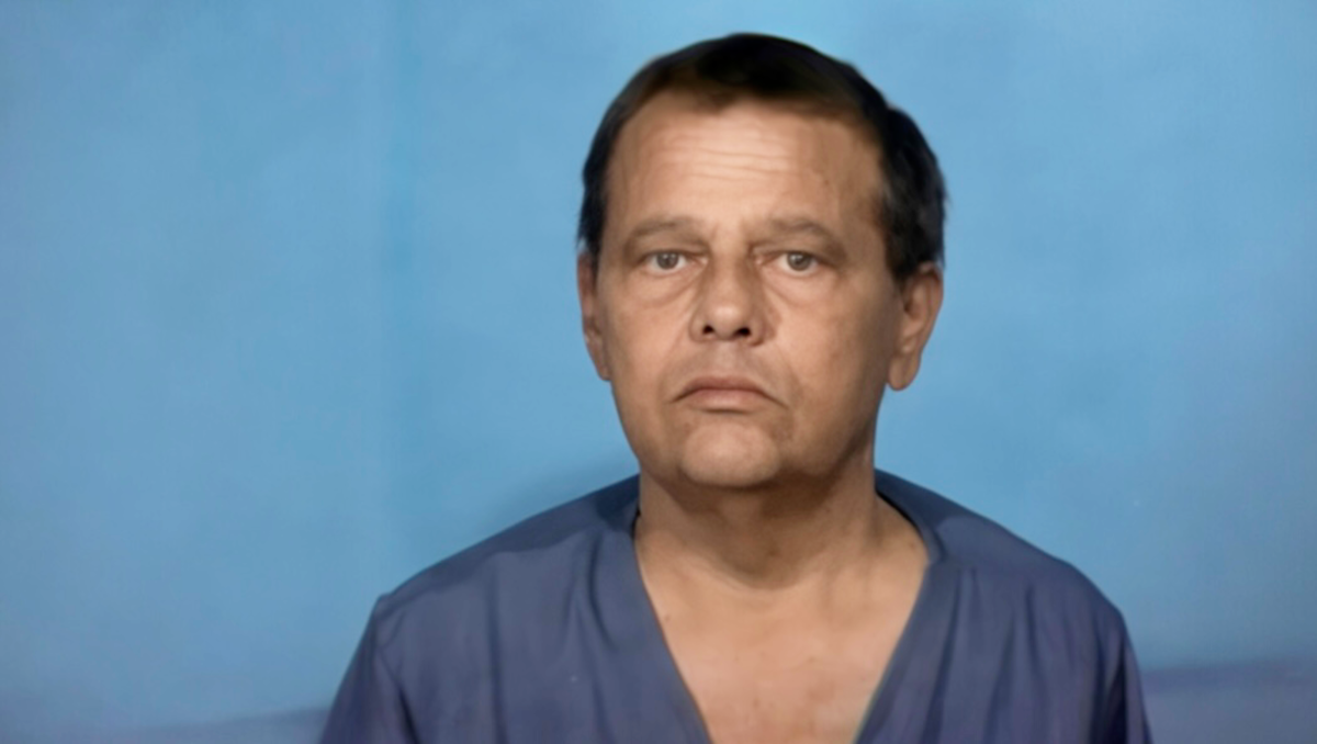 Антонио Перес.