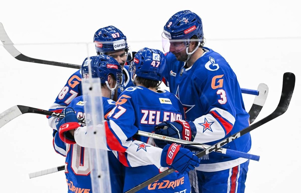    Евгений Кузнецов вернулся в СКА. Фото: t.me/hcska