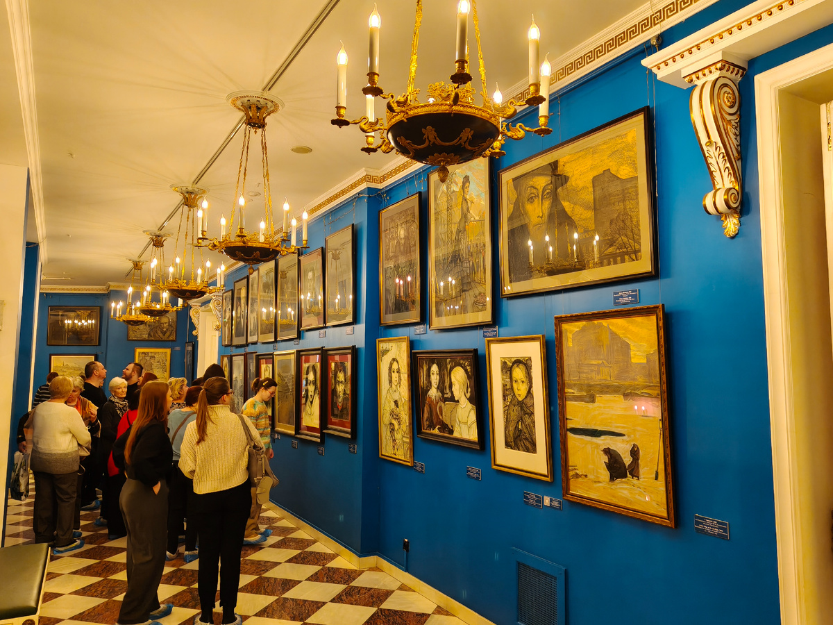 Экспозиция вестибюля 1 этажа.