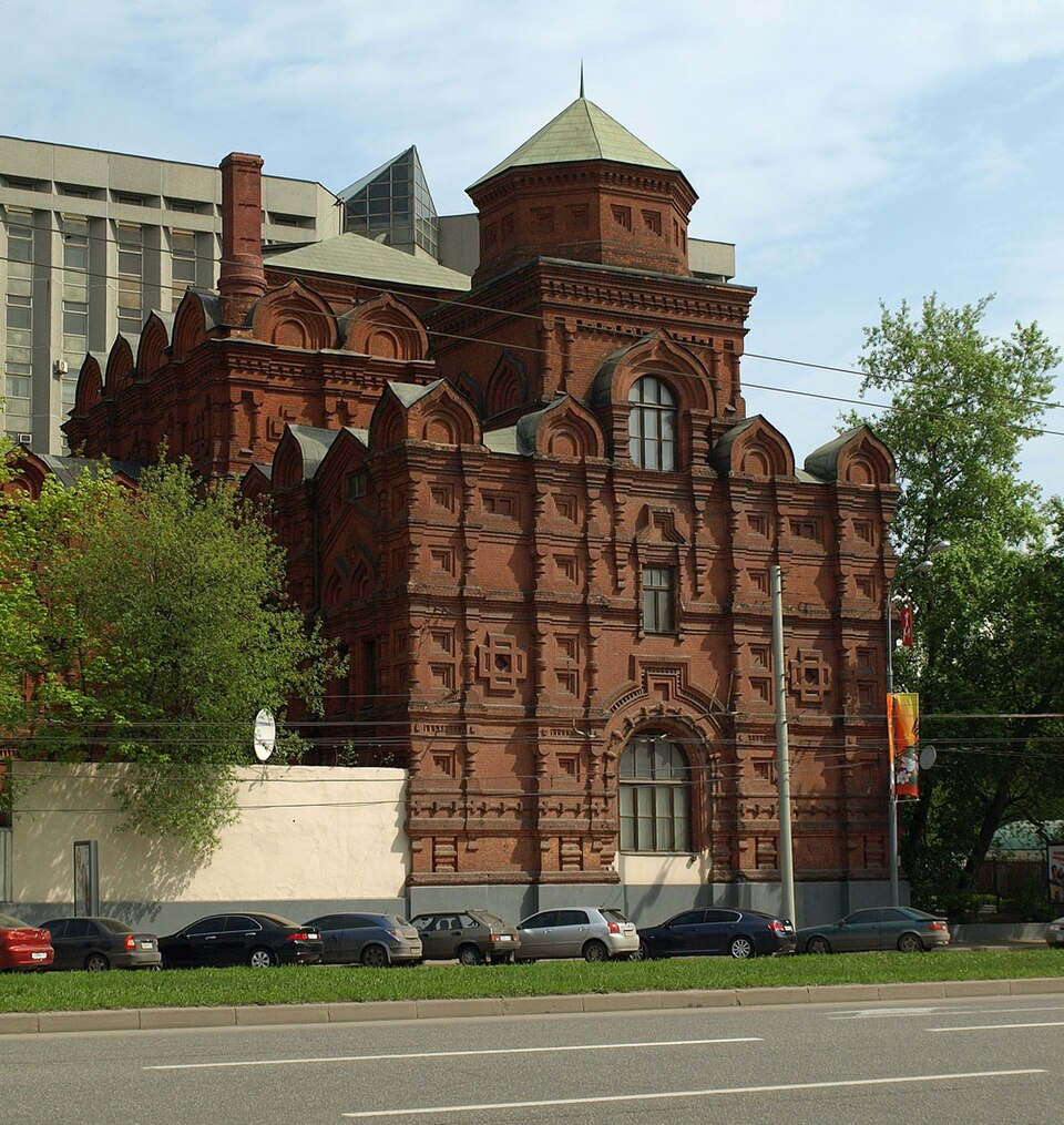 Уцелевший храм Всемилостивого Спаса  Скорбященского монастыря.