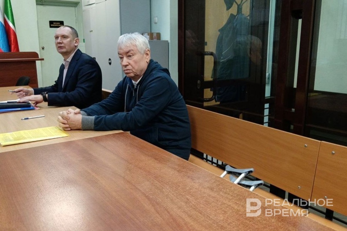    Покупателем оказался бывший топ-менеджер «Бинбанка», допрошенный в суде по уголовному делу экс-главы «Татфондбанка» Роберта Мусина. Динар Фатыхов / realnoevremya.ru