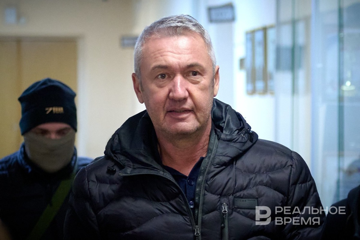    Айрат Миннуллин указал, что его компания исполняет госконтракты на 50,7 млрд рублей, при этом остаток поступлений по ним составляет чуть более 2 млрд. Динар Фатыхов / realnoevremya.ru