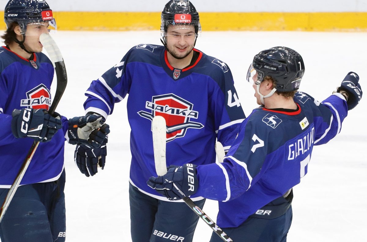    Белорусский защитник Александр Яценко быстро нашёл себя в нашей команде МХЛ