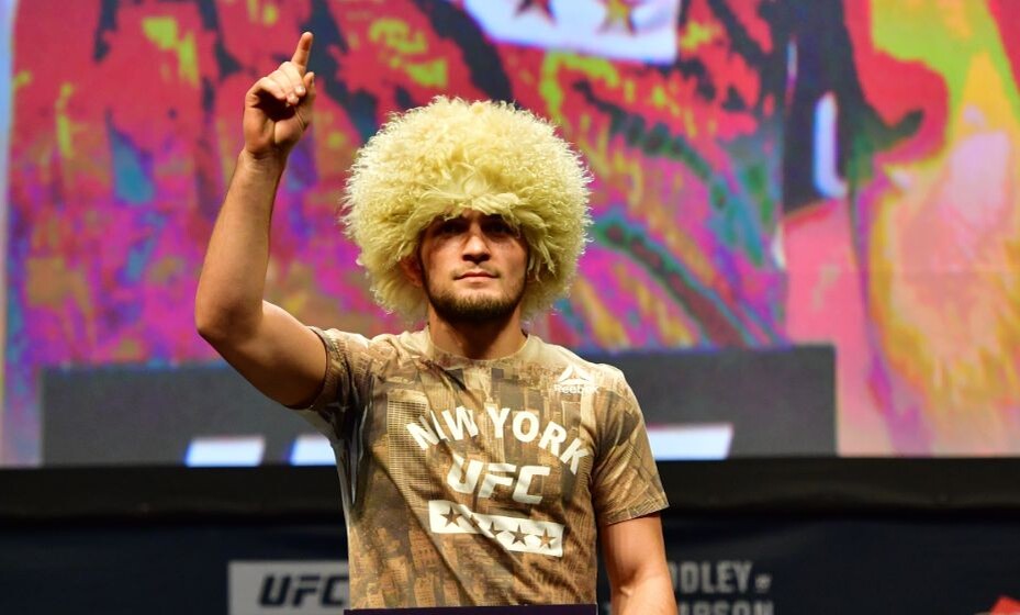    Хабиб Нурмагомедов попал в России в скандал с налогами, а потом занялся бизнесом в ОАЭ. Фото: Global Press Look. Фото: Global Look Press