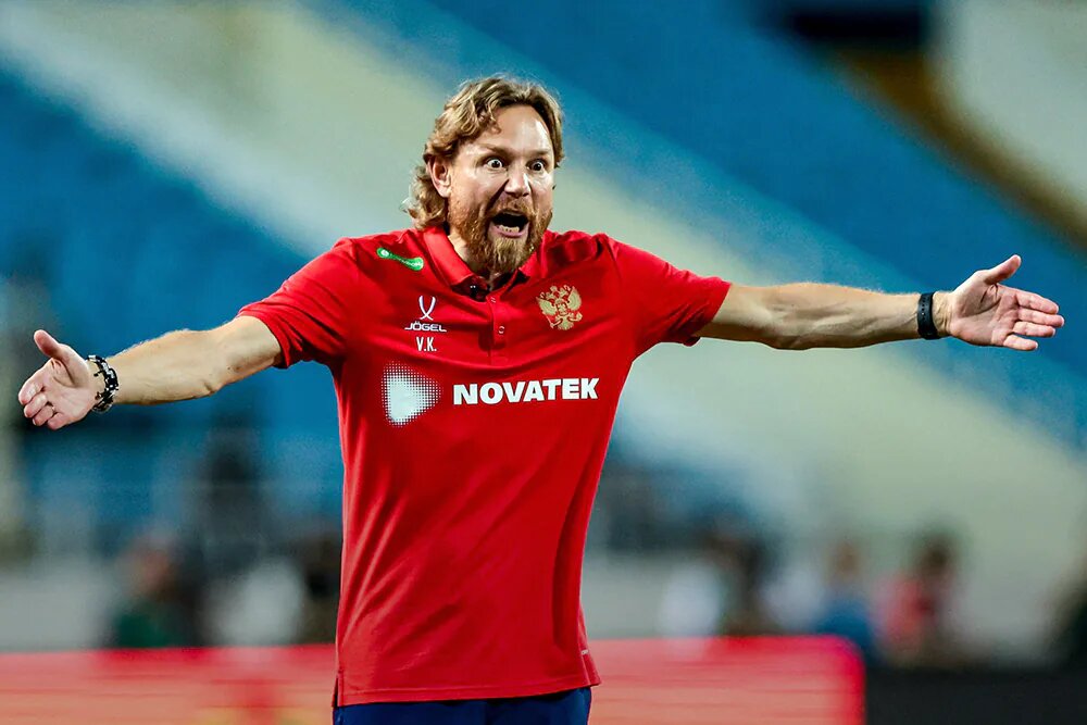 Главный тренер сборной России Валерий Карпин. Фото РФС 