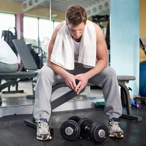 Меня теперь могут выгнать из тренажерного зала из-за того, что я делаю между походами. Теперь новички советуются со мной, а не с тренерами