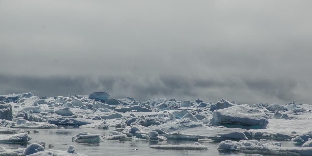 Арктика против технологий: навигация без GPS и бактерии-нефтееды