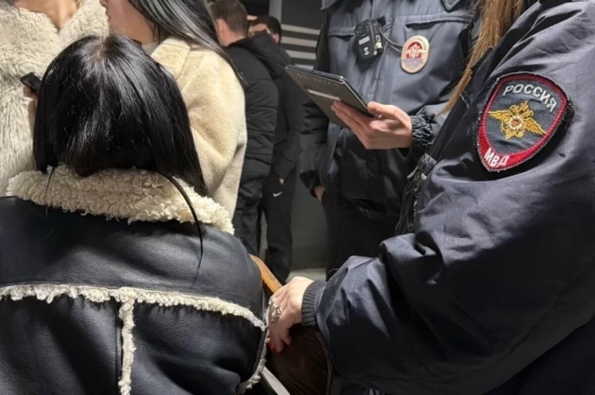    В Бийске 11 подростков нашли в ночных барах