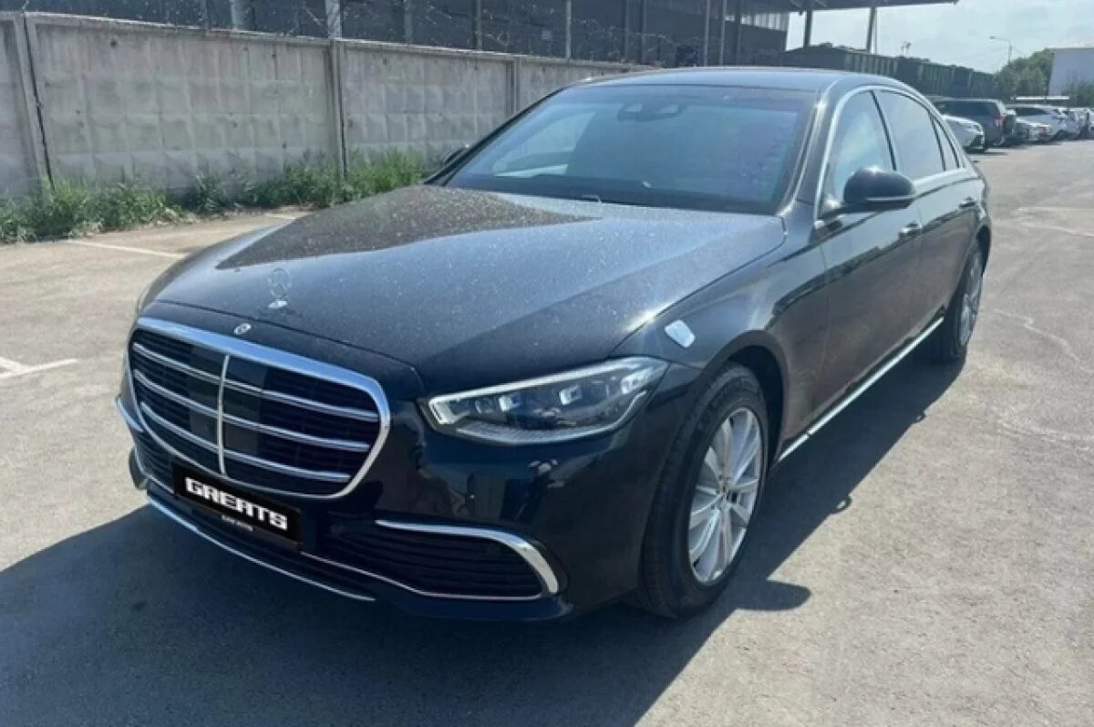    Новосибирцам предлагают купить бронированный Mercedes за 130 млн рублей