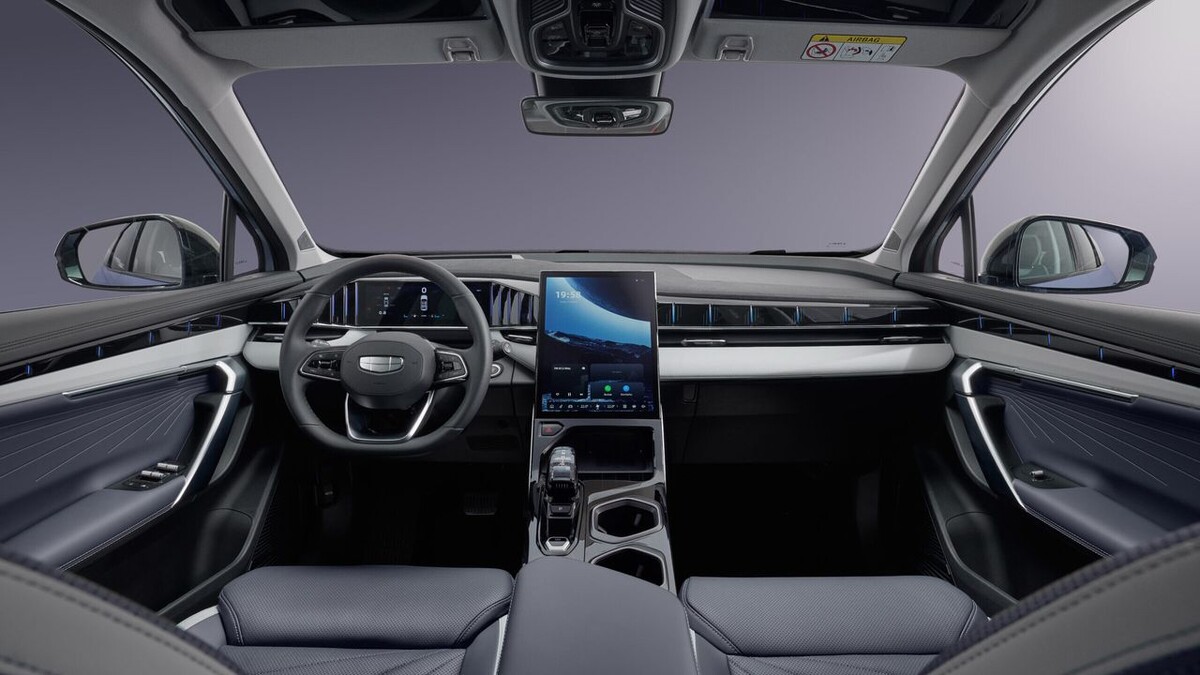    Интерьер Geely Atlas. Фото Geely