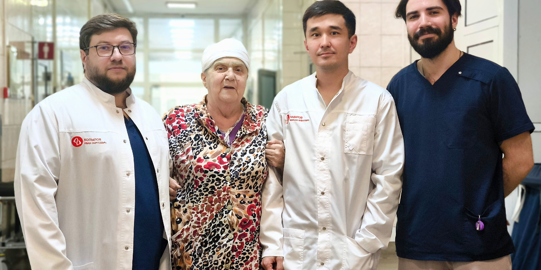 «Вернусь к внукам, у меня их много»: 81-летняя пациентка ННИИТО рассказала, как решилась на удаление опухоли головного мозга