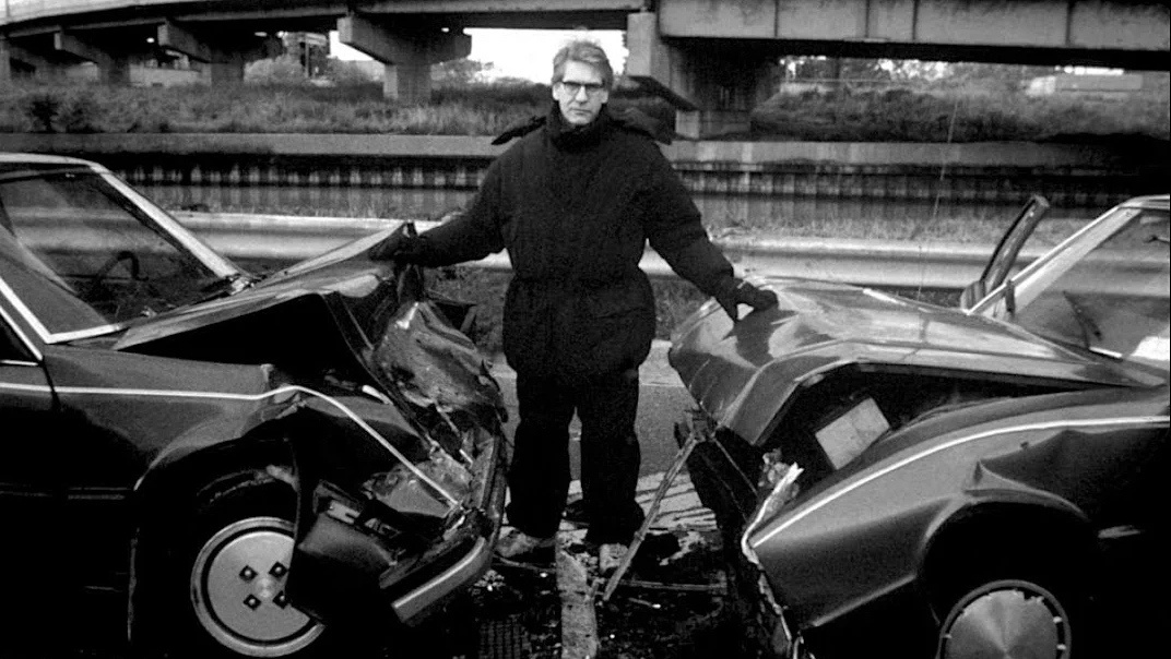     Машины после столкновения   
Цитата из х/ф «Автокатастрофа». Реж. Дэвид Кроненберг. 1996. Канада, Великобритания