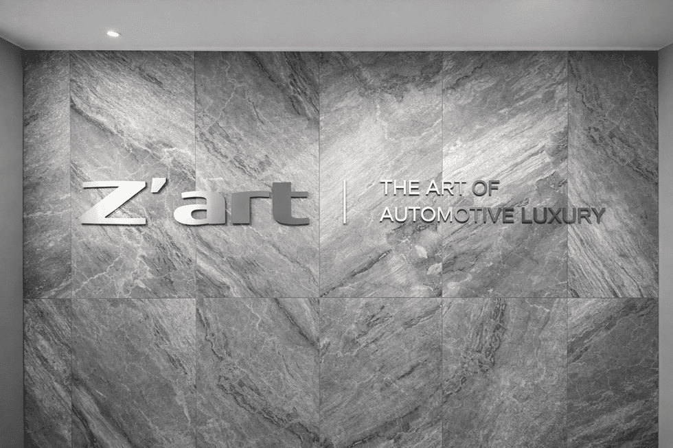 Интерьерные объёмные буквы для пространства премиального автотюнинга