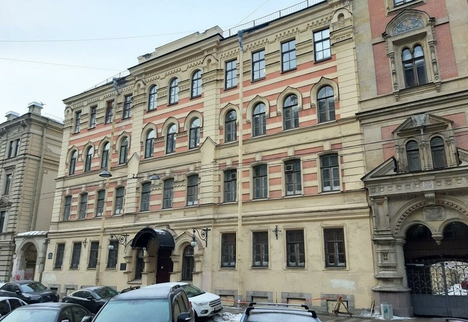 Автор фото: yandex.ru/maps. Здание Синодальной типографии построили в 1888 году.