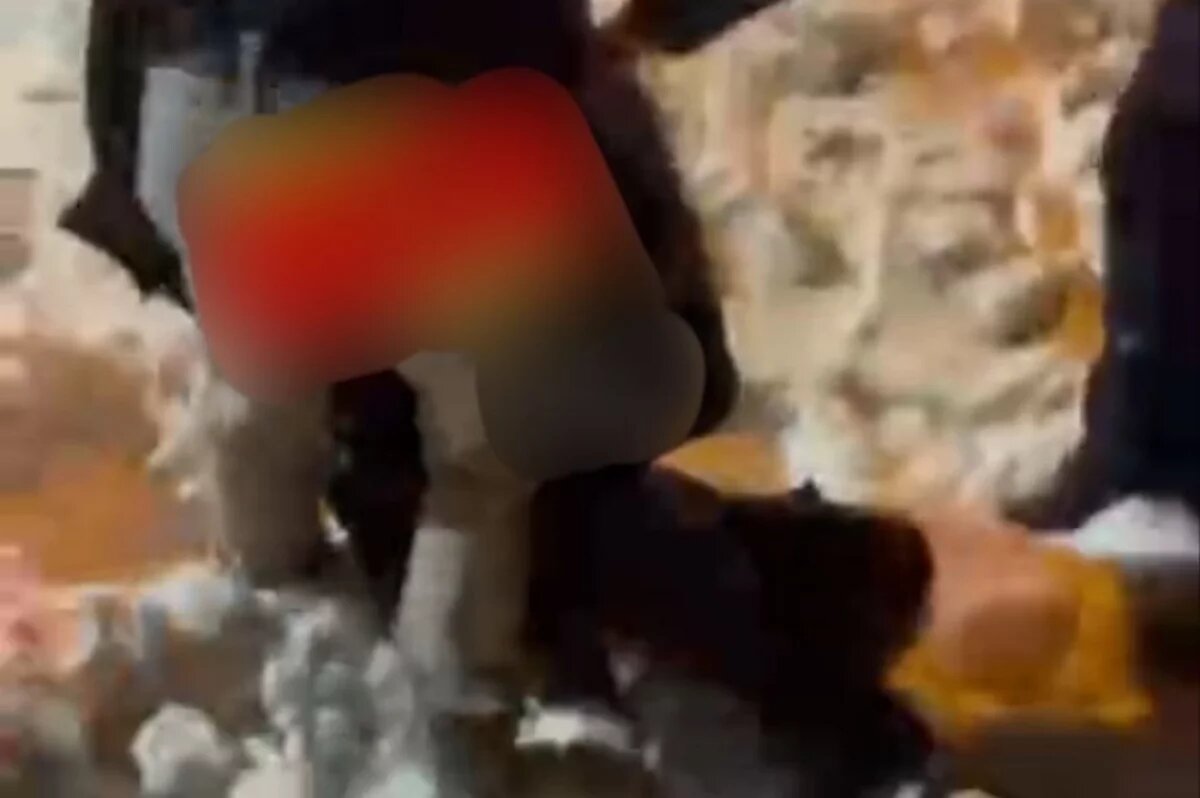    Видео с избиением подростка появилось в соцсетях