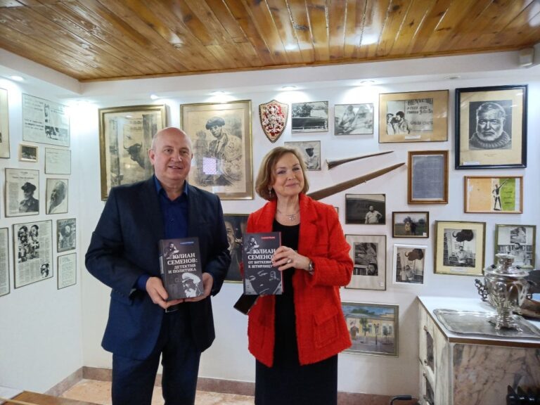    Оренбуржцы презентуют в Москве вторую часть биографии Юлиана Семёнова Оренбуржье