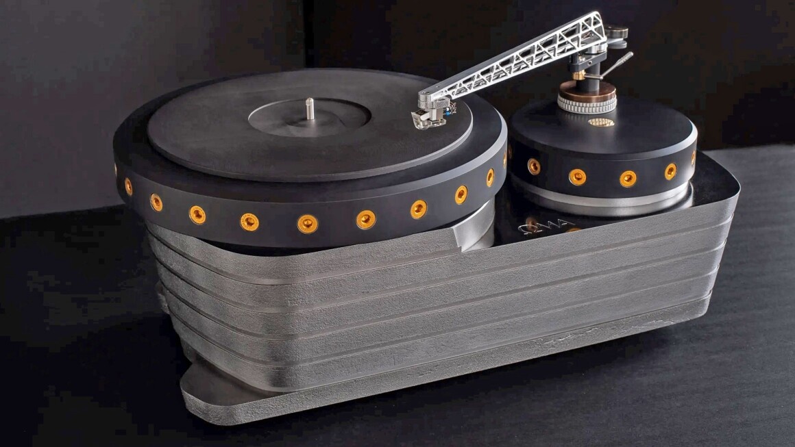 Проигрыватель пластинок с прямым приводом OMA K-3