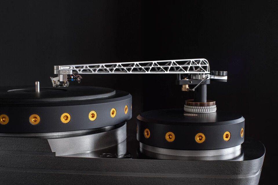 Проигрыватель пластинок OMA K-3 и тонарм.