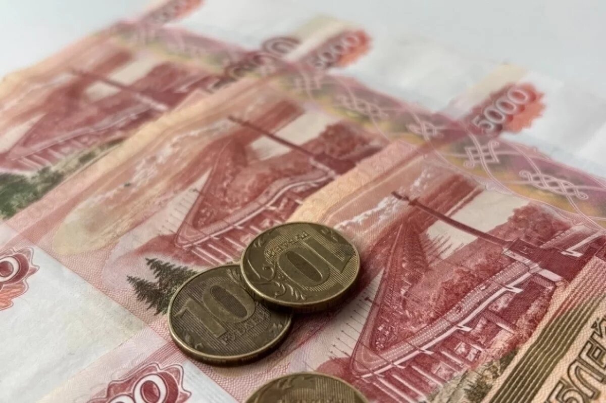    Зарплаты в Новосибирской области выросли почти на 15%