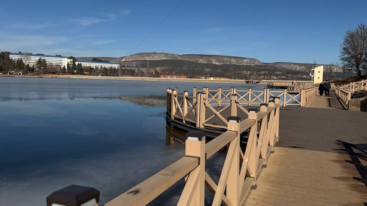 Кисловодск. Старое озеро. 