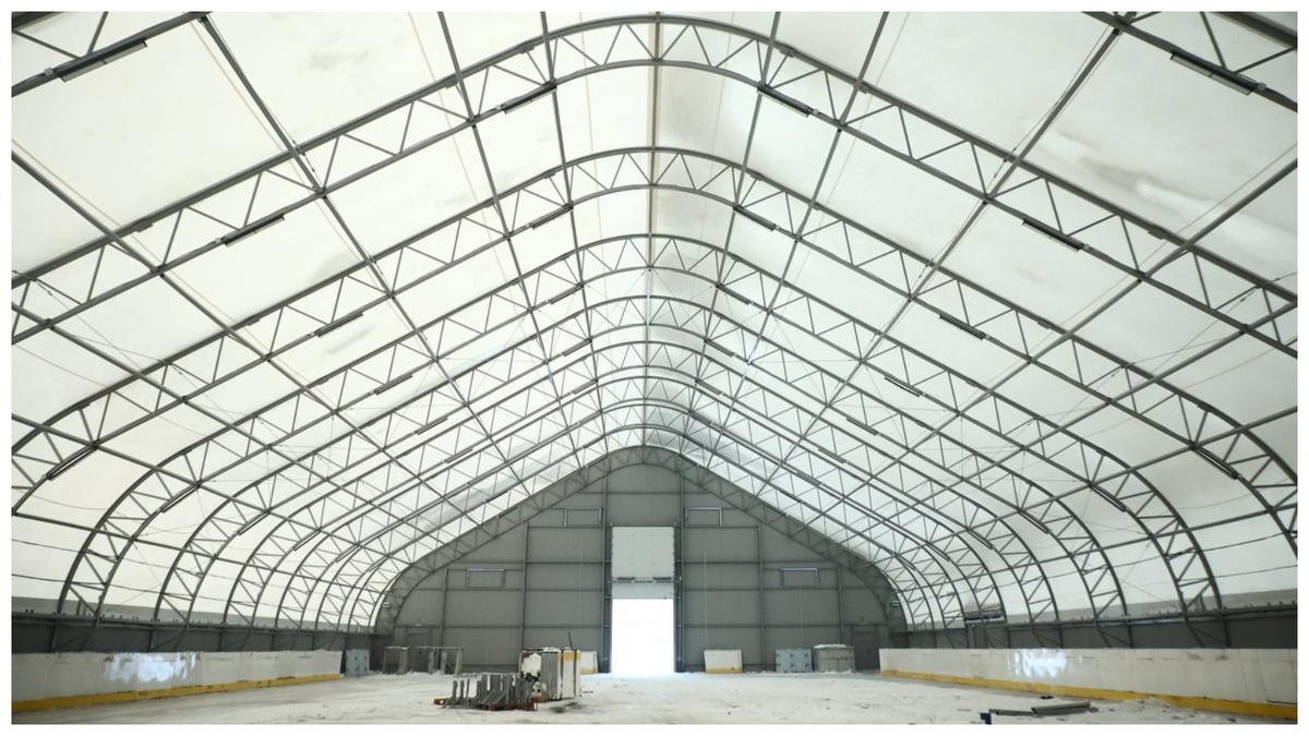 Хоккейная коробка на пересечении улиц Петухова и Усса, январь 2026 года. Фото мэрии Новосибирска.