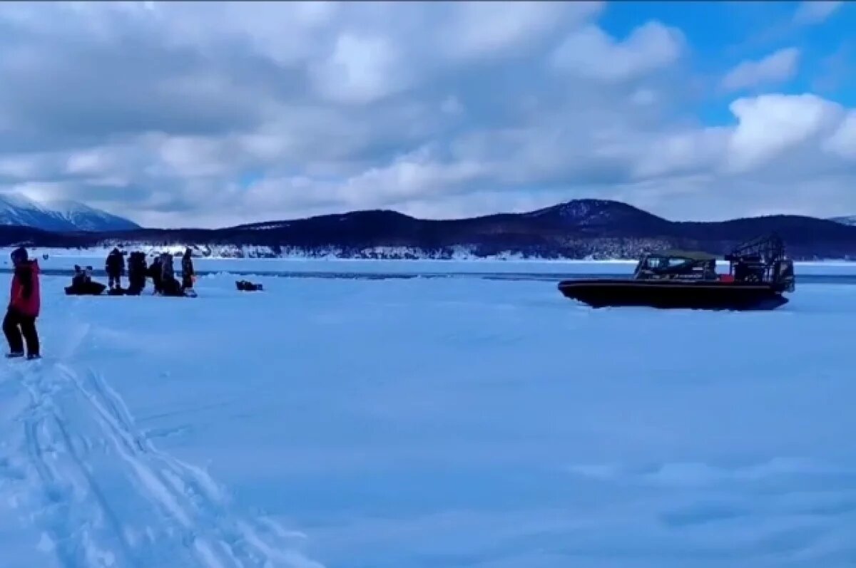    Спасение рыбаков в Охотском на Сахалине засняли на видео