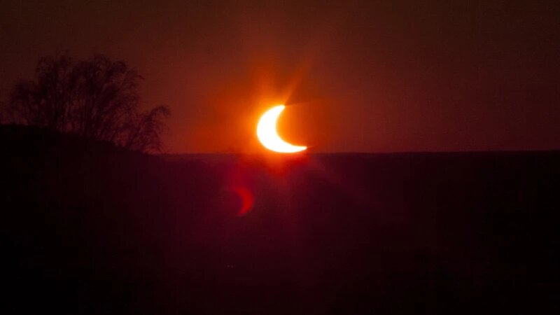     Солнечное затмение в Барнауле 2022. Анна Зайкова.