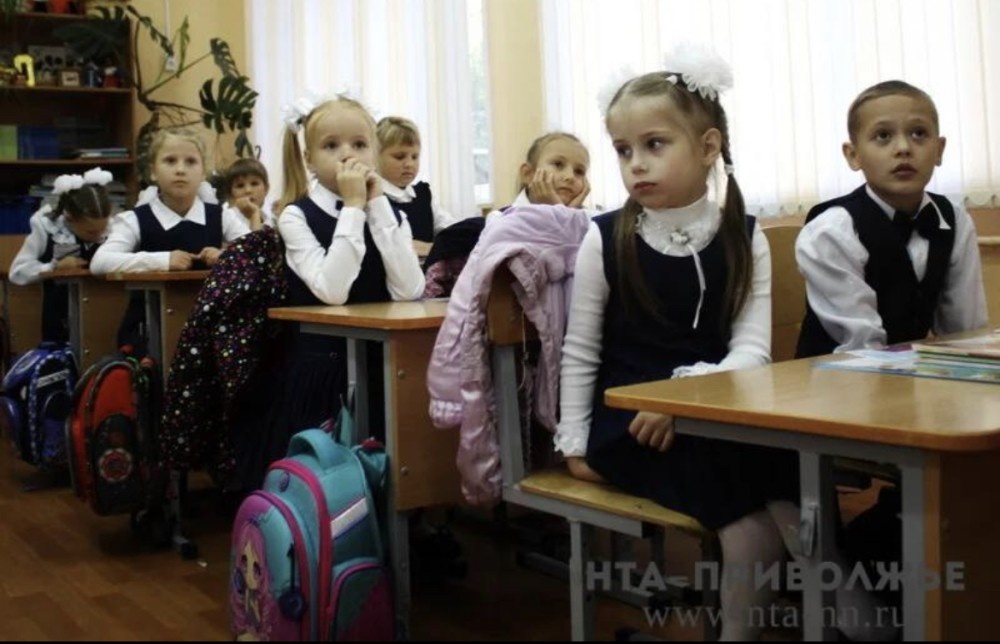    Школьникам Удмуртии рекомендовали остаться дома из-за "Опасного неба"