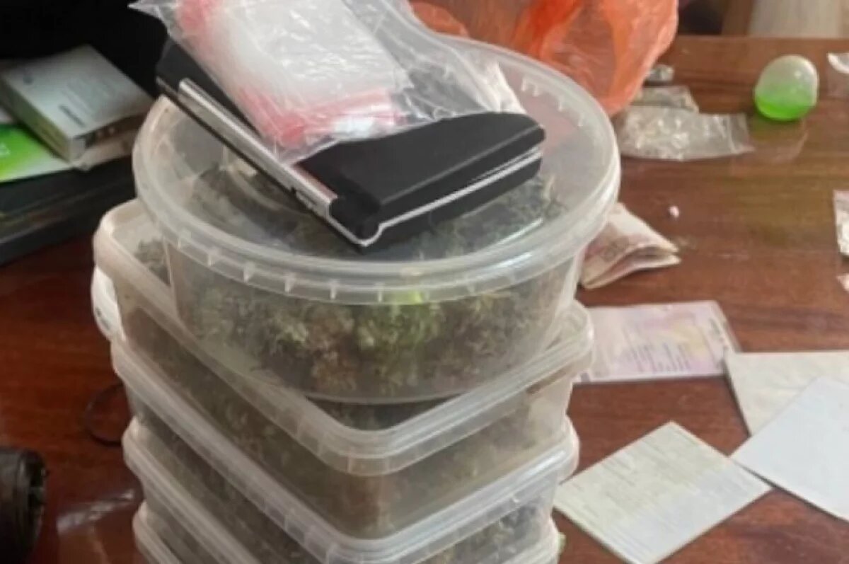    В Хабаровске задержали мужчину за производство и сбыт наркотиков