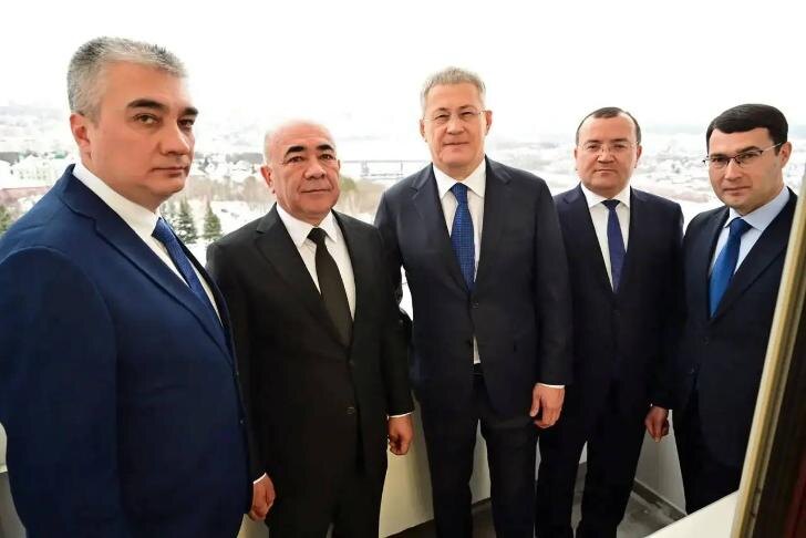    Фото со страницы Радия Хабирова