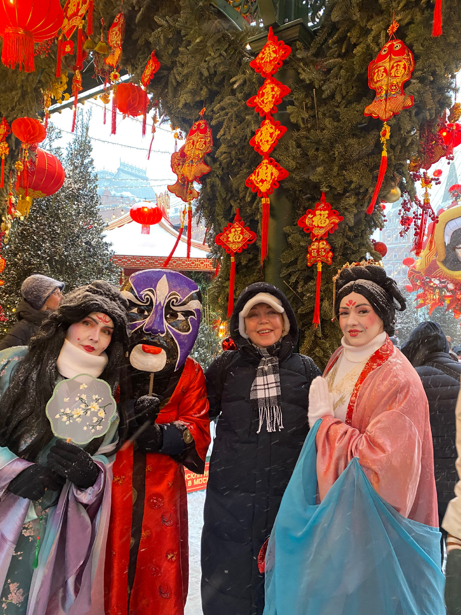 С Новым годом! С Чуньцзе!