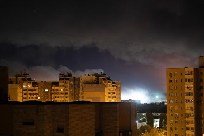 Ночной Киев. Обложка © Shutterstock / FOTODOM / Sodel Vladyslav