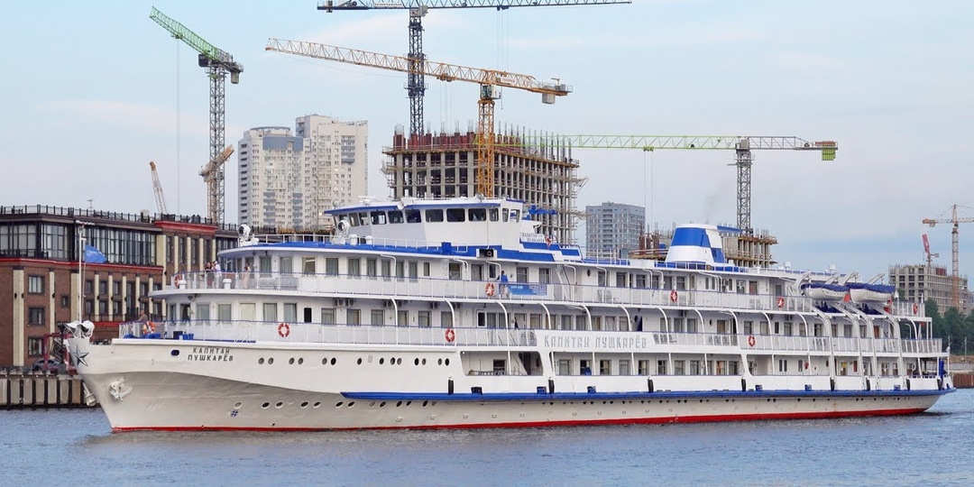 Летняя навигация: теплоход «Капитан Пушкарев» уходит из Москвы