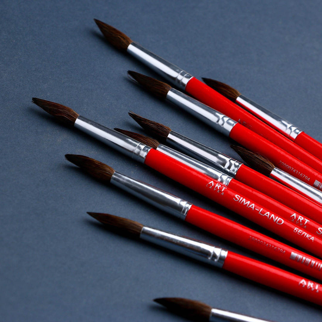 Кисть для рисования из волоса белки круглая (© sima-land.ru)