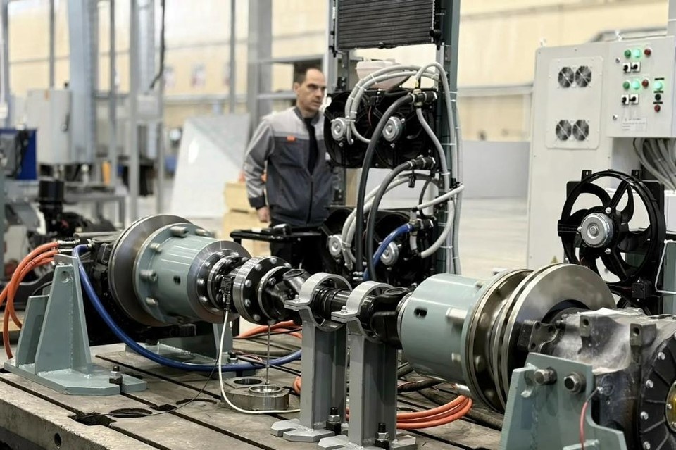    . Алексей КОТМЫШЕВ