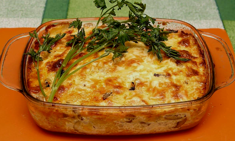 Картофельная запеканка с грибами и сыром