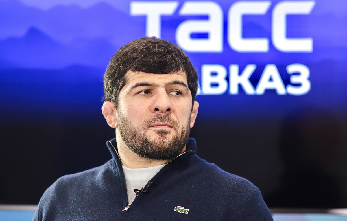    Главный тренер сборной России по вольной борьбе Хаджимурат Гацалов  Данил Киселев/ТАСС