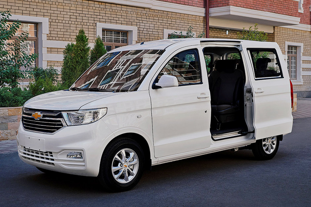 Удар по Ларгусу? Начались продажи нового вэна Damas за 878 000 рублей. Источник иллюстрации - Яндекс.Картинки