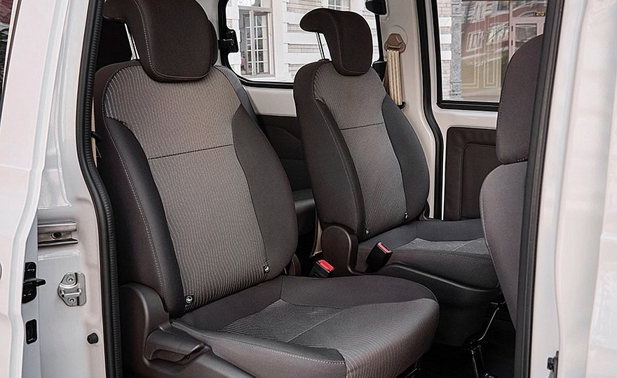 Удар по Ларгусу? Начались продажи нового вэна Damas за 878 000 рублей.