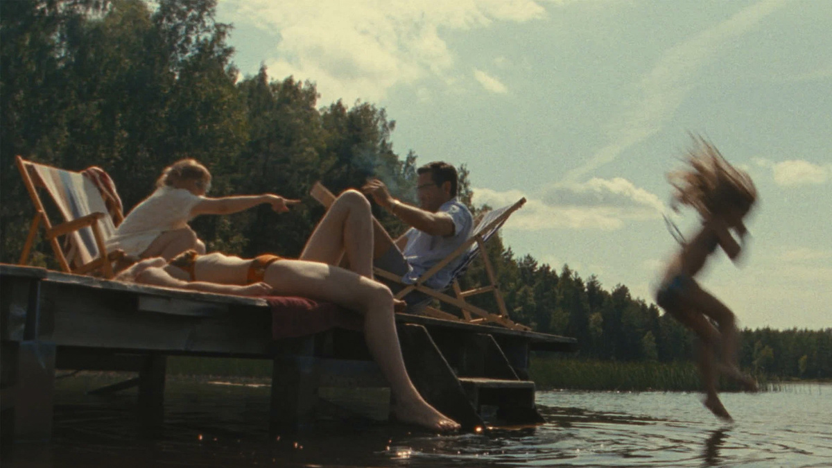 Кадр из фильма "Хронология воды"