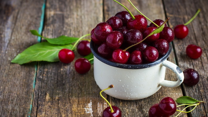 Разница в размере плодов после перехода на народные средства видна невооруженным глазом