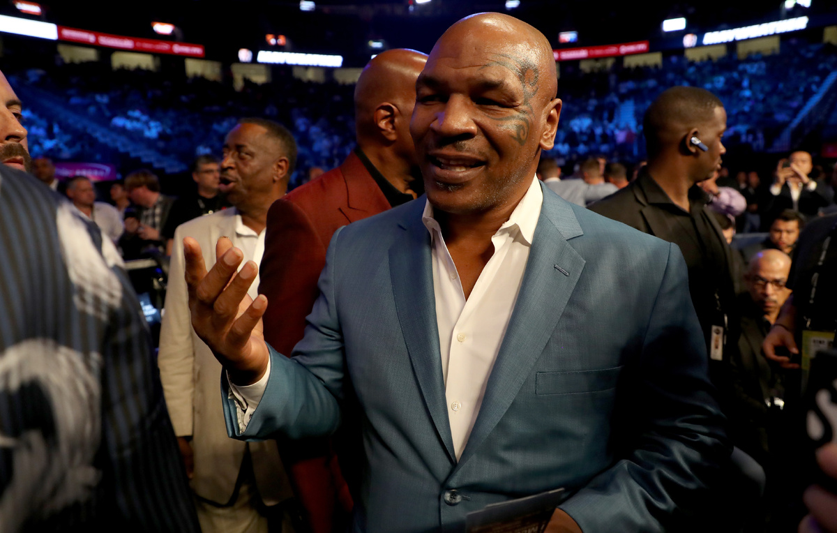    Майк Тайсон  Christian Petersen/Getty Images