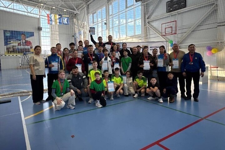 В районе Бурятии команда полицейских победила в турнире по настольному теннису