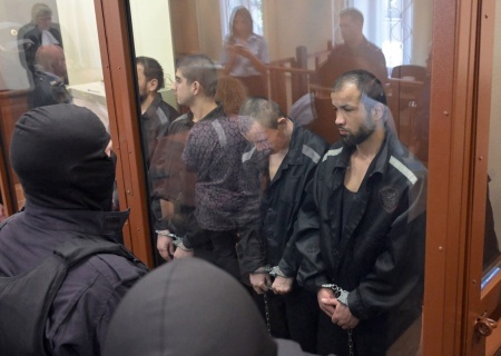    Теракт в «Крокус сити холле»: прокуратура настаивает на пожизненном террористам и лишении родственников гражданства РФ