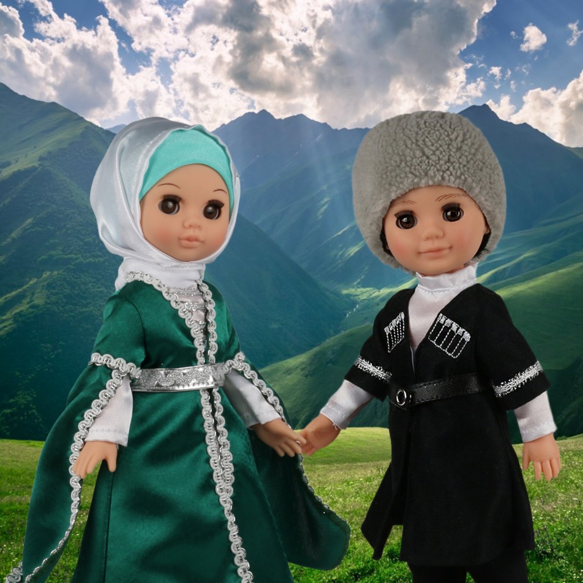 Эля и Мальчик в Чеченских костюмах. Фабрика игрушек "Весна". 