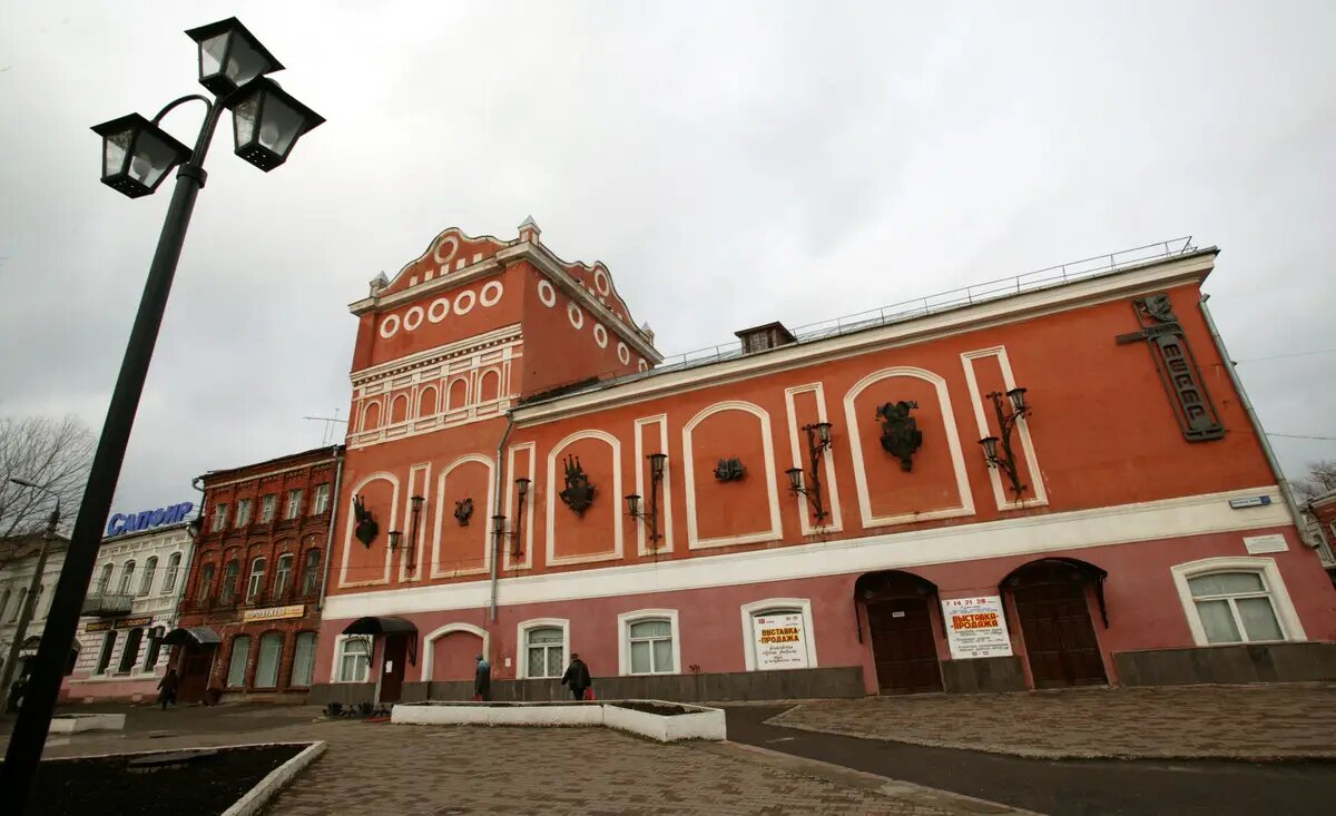     Драматический театр в городе Вышний Волочек. © РИА Новости. Сергей Пятаков