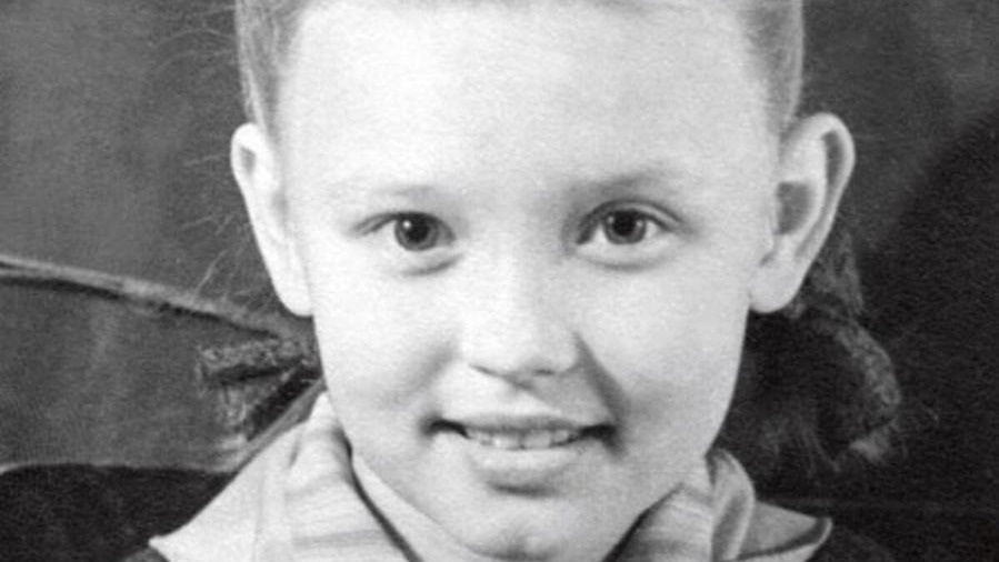 Вера Алентова в детстве